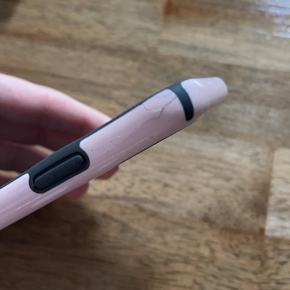 iPhone X Speck Case - Picture 5 of 6